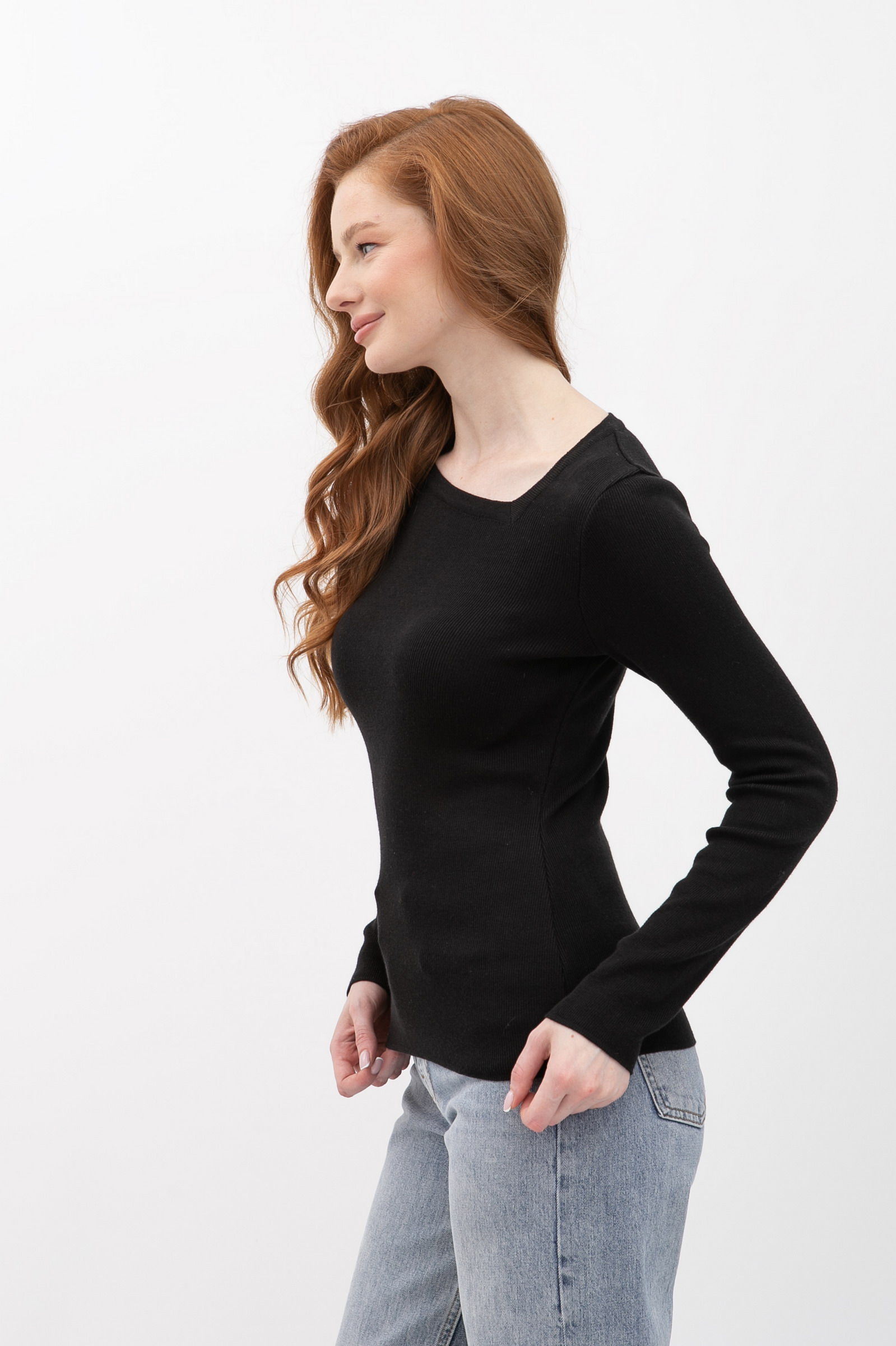 dzhemper-lesia-25205002-chornii-s-159470000s